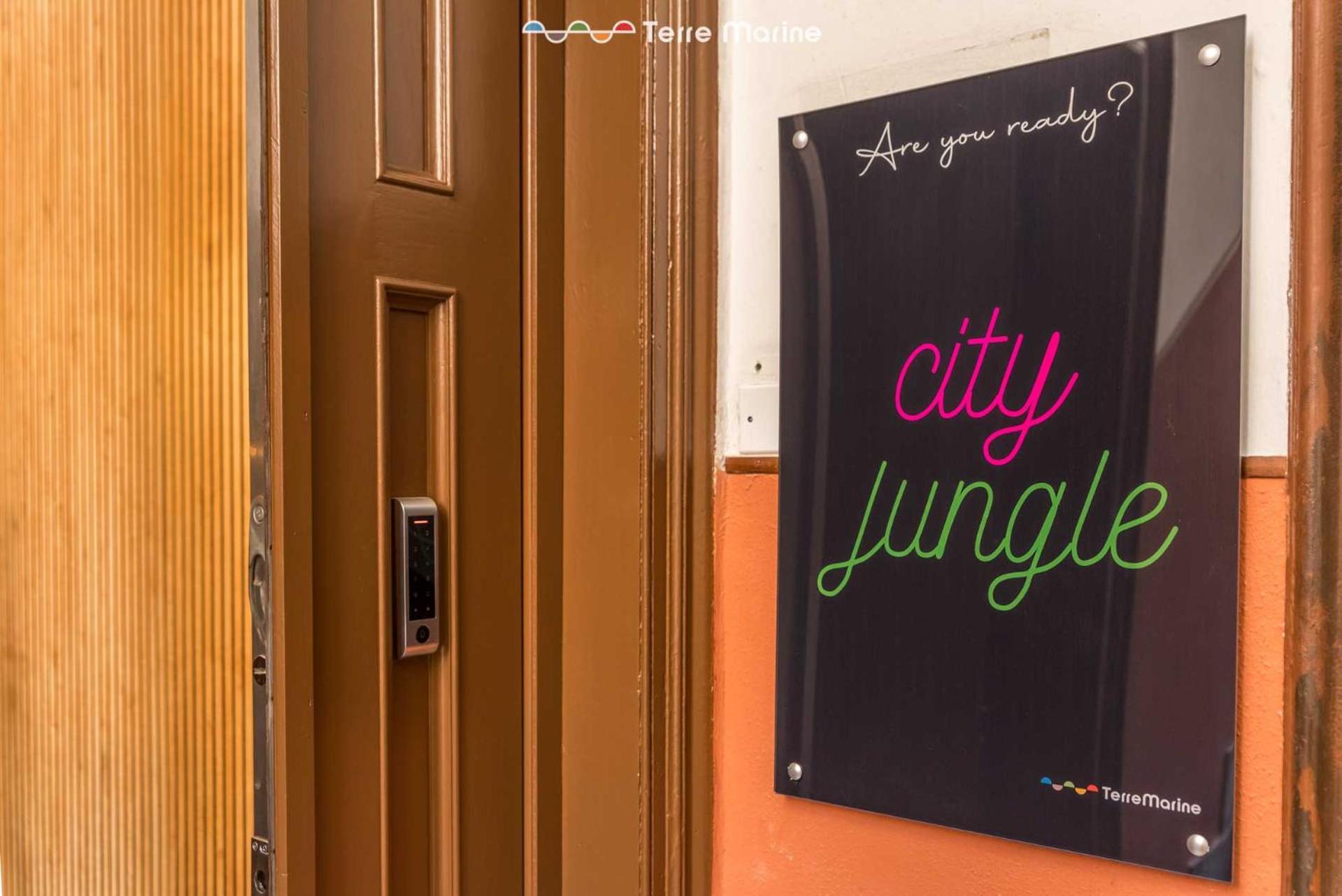 City Jungle, Terre Marine La Spezia Eksteriør bilde